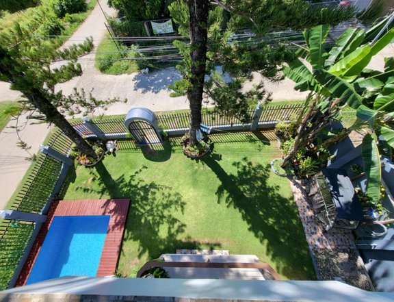 5BR House with Pool 241sqm Corner 3-level Roofdeck Compostela