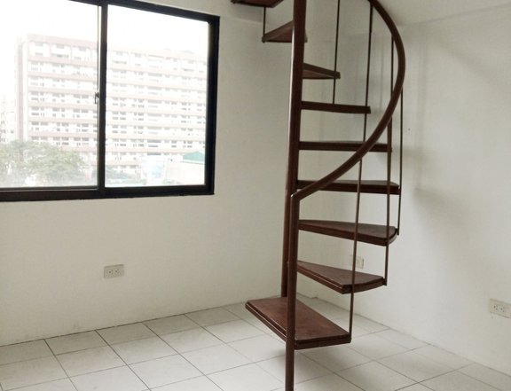 Prime Bi-level residential unit for sale in Cubao, Quezon City