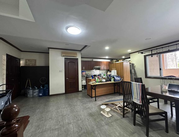 SUPER Rush For Sale: 4-Level 6BR Townhouse near JY Lahug, Cebu City