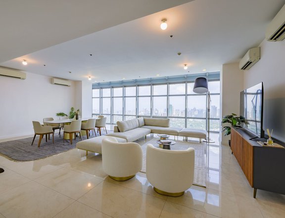 Enchanting 4-Bedroom Condio Unit for Sale at One Bonifacio HighStreet, BGC, Taguig