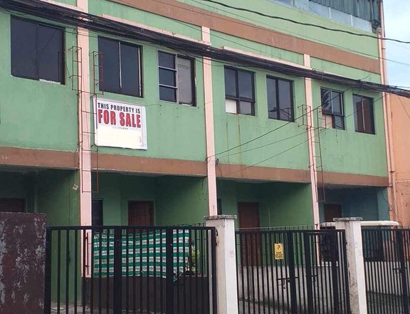 Marikina Property INCOME GENERATING Commercial Apartment