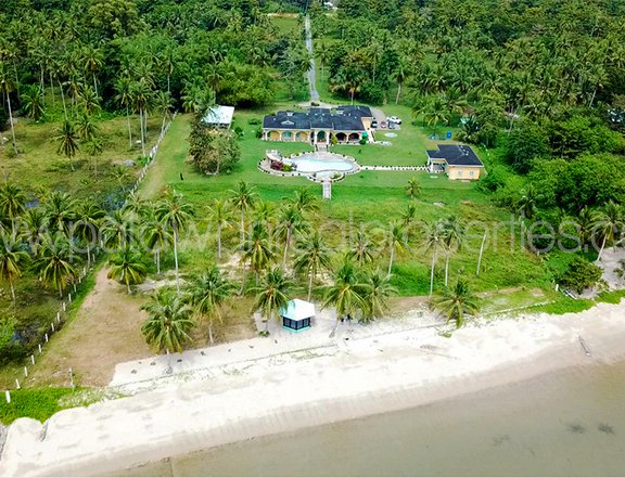 BEACHFRONT WITH SWIMMING POOL HOUSE AND LOT FOR SALE