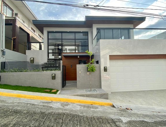 39.8M - RFO Semi Furnished House and Lot in Quezon City