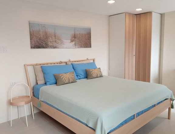 2 units (1-bedroom, 35 m and 2-bedroom, 43.5 m)