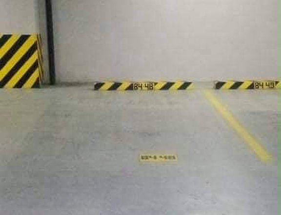 ..parking space for rent...