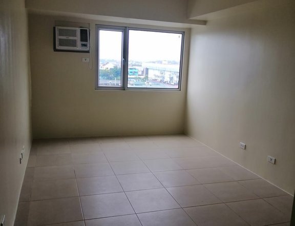 For Sale Turn Over Condition Studio Unit at Arca South, Taguig City