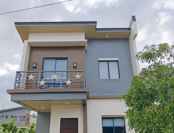 3-bedroom Single Detached House For Sale in Alaminos Laguna