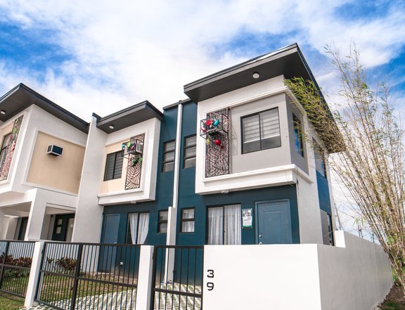 Affordable Townhouse House and Lot End Unit in Santo Tomas Batangas