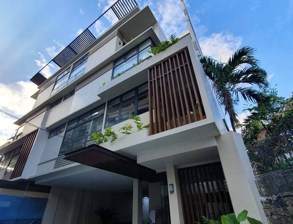 Townhouse for sale in San Juan Manila with 5 Bedroom 4 and Car Garage