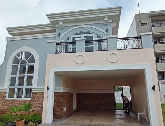 Lot For Sale in Alabang Muntinlupa   IRENE HOUSE MODEL - Versailles