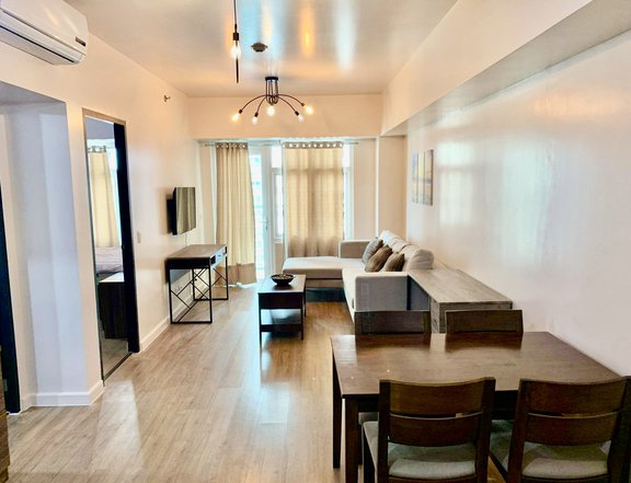 1 Bedroom Condo Unit For Sale in Two Serendra Meranti Tower BGC Taguig