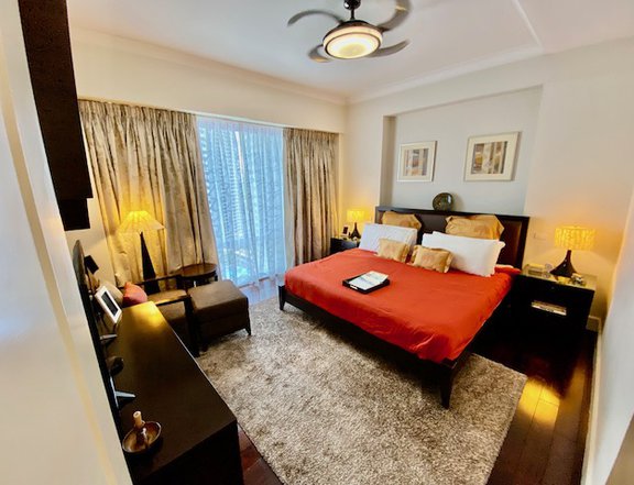 1 Bedroom Fully Furnished FOR SALE at the Luxurious RAFFLES RESIDENCES Makati