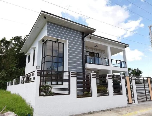 5 Bedroom House and lot for sale nearest to talisay/ tagaytay