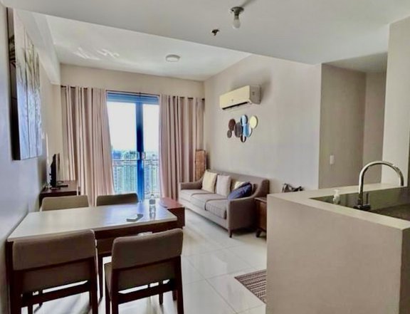 75 sqm 2 Bedroom Condo Unit For Sale in Three Central Salcedo Village Makati Metro Manila