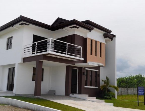 3-bedroom Single Detached House For Sale in General Trias Cavite