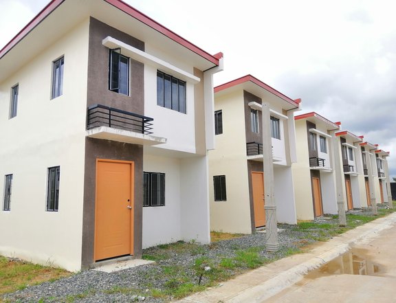 affordable House & Lot in Lumina Baras