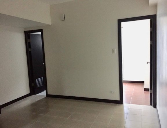 3 Bedroom Condo in San Lorenzo Place in Makati Rent to Own RFO Ready for Occupancy Near Manila Pasig