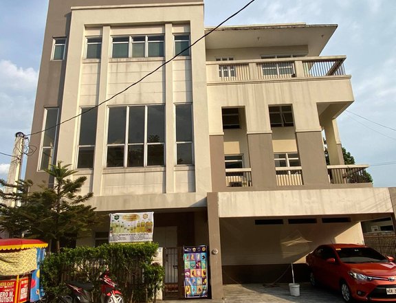 RUSH Commercial Residential Building in Sikatuna Village Quezon City