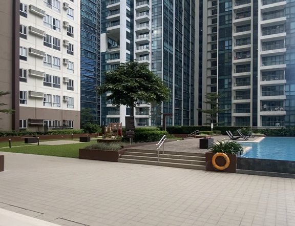 RFO Condo for sale in BGC Taguig - The Montane