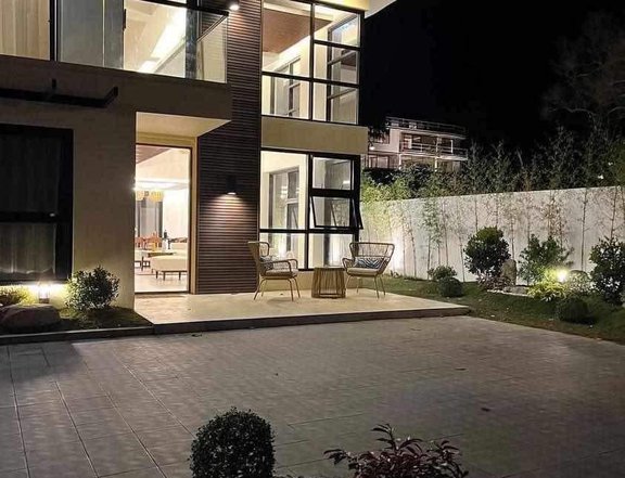 Magnificent 5-Bedroom House for Sale - Punta Fuego in Batangas