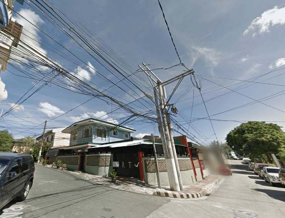 211 SQ M LIVABLE  2 STOREY HOUSE  ALONG NARCISSUS ST., ROXAS DISTRICT, QUEZON CITY