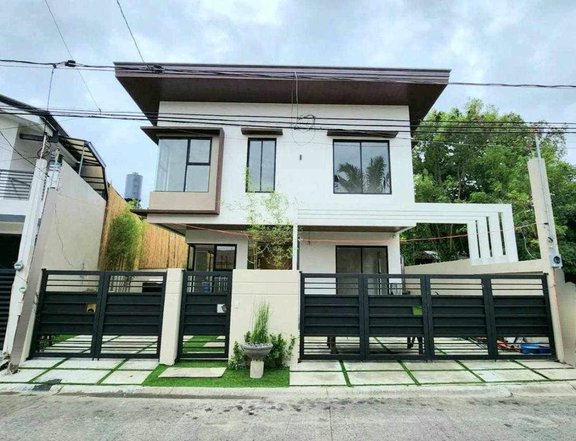 5-bedroom Single Detached House For Sale in Paranaque Metro Manila