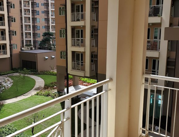 Mid Rise Condominium Rochester Garden 25K Monthly 3-BR 58 sqm with bal