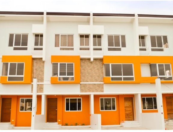 3-BR 3 STOREY TOWNHOUSE Townhouse For Sale in BENEDETTO RESIDENCES Brgy. Pulanglupa, Las Pinas City