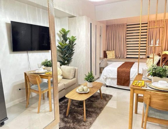 Pre-Owned Furnished 29.75 sqm Studio Residential Condo For Sale in Mandani Bay Mandaue Cebu