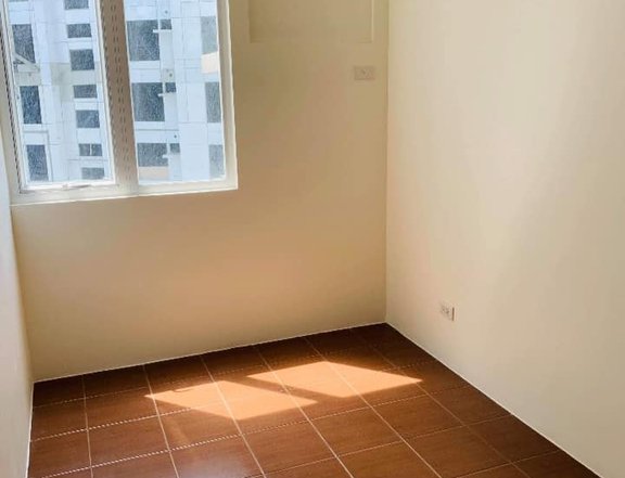 Condo in Mandaluyong Inhouse Financing NO INTEREST P25000/month