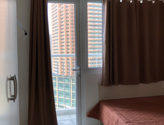 Furnished 27.37 sqm 1-bedroom Condo For Sale By Owner in Pioneer