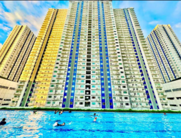 2 BEDROOM CONDO SUITE IN GRASS RESIDENCES (SM North Edsa)