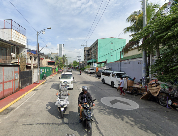 720 SQ M COMMERCIAL LOT WITH WAREHOUSE ALONG BLUMENTRITT EXT., NEAR SIMOUN ST