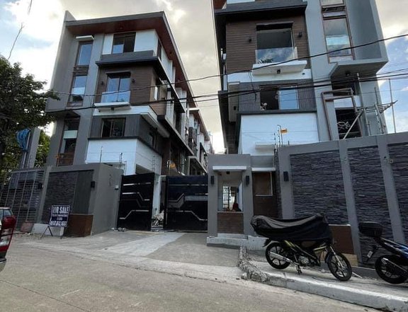 4 Bedroom Townhouse With Elevator in Small Horseshoe New Manila, QC
