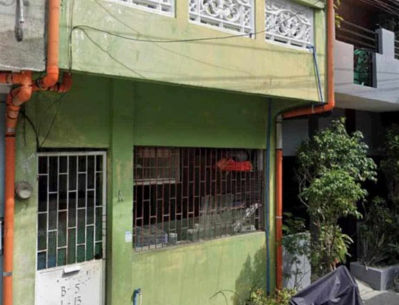 Pre-Owned 3-bedroom Townhouse For Sale in Caloocan