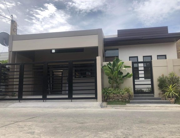 Bungalow for Sale in BF Homes Paranaque