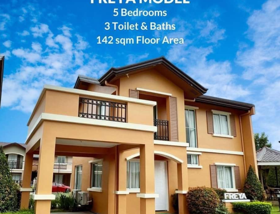 5 - Bedroom Siingle Attached House For Sale in Cauayan Isabela
