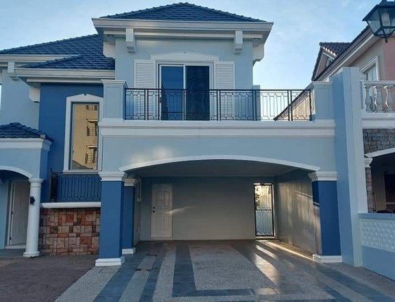 VERSAILLES ALABANG, FOR SALE READY FOR OCCUPANCY ADELAIDE HOUSE