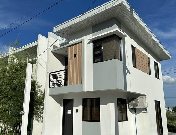 3-Bedroom Single Attached House & Lot for Sale in Mabalacat near Clark