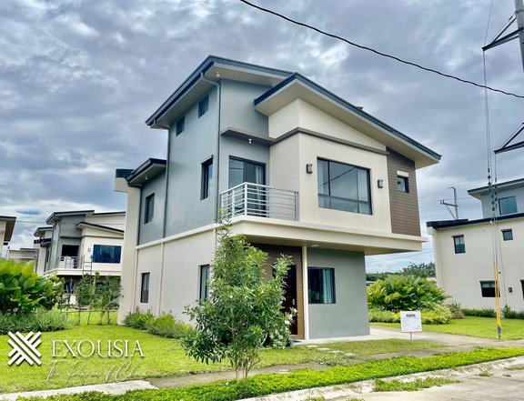 4-bedroom Single Attached House and Lot For Sale in SENTRINA Alaminos Laguna near SM San Pablo