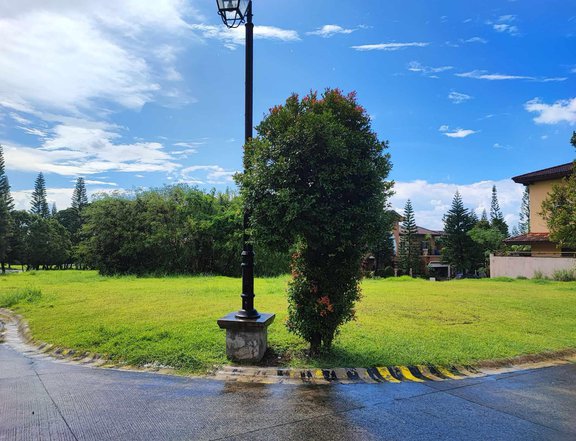 RESIDENTIAL LOT FOR SALE IN AMORE AT PORTOFINO, LAS PINAS CITY (near Daang Reyna and Villar City)