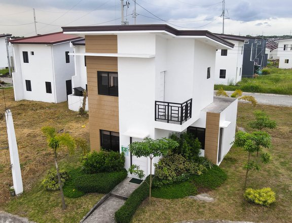 Generating income Lot& House For Sale inTrece MartiresCavite near SMTrece Martires RobinsonDasma