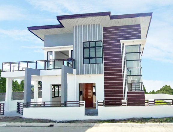 ANNA CLARISSA 4-bedroom 2-storey with gate and carport in Bulacan