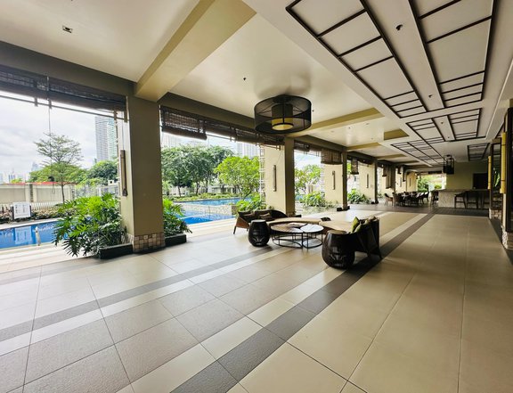 3-bedroom Condo Brio Tower in Guadalupe