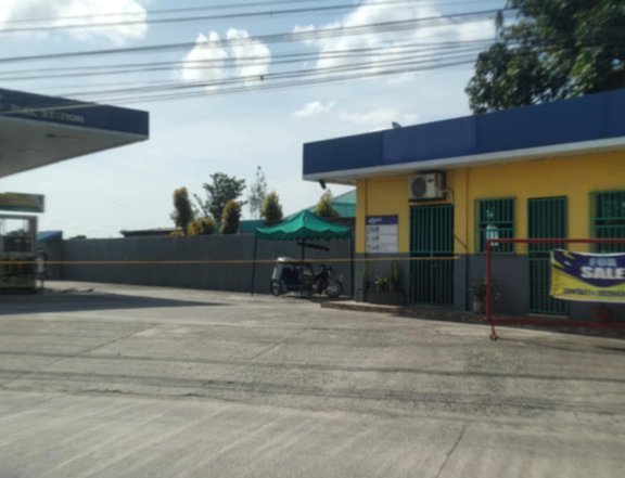 Gas Station Lot (All in)