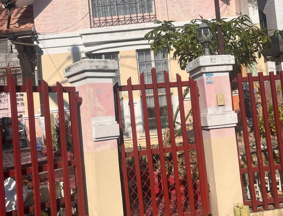 for sale 180sqm clean title 3bedroom and 2 bathroom @ molino blvd bacoor cavite
