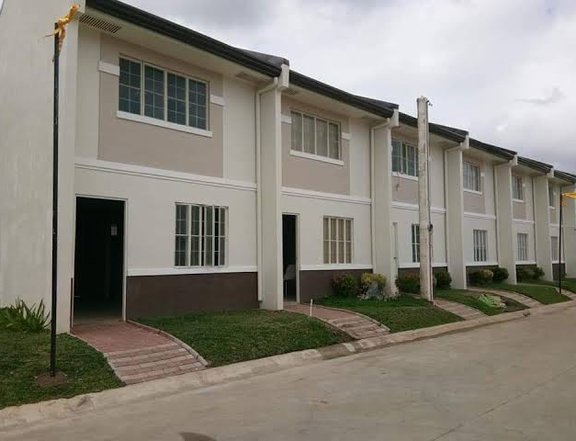 Pre-selling Townhouse For Sale thru Pag-IBIG Financing in Cabuyao