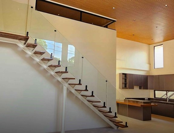 BF Homes 5 Bedroom Bungalow House with Mezzanine Floor in Paranaque