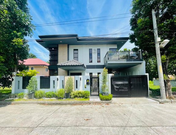 FOR SALE PRE OWNED MODERN TWO STOREY HOUSE IN PAMPANGA NEAR SM TELABASTAGAN