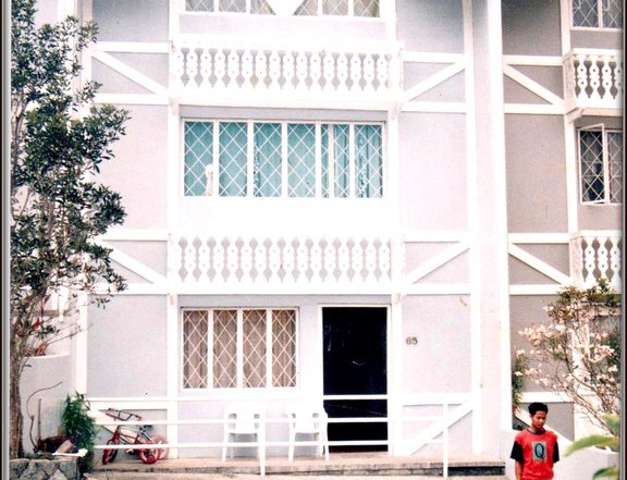 TOWNHOUSE 3 STOREY 4 BEDROOMS 3 TOILET&BATH IN BAGUIO BENGUET
